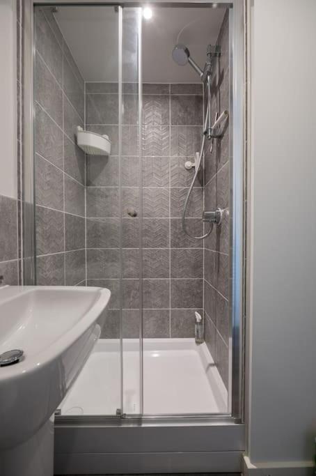 Cosy 3 Bed Near Beaches, Cardiff & Brecon Beacons Coity Kültér fotó