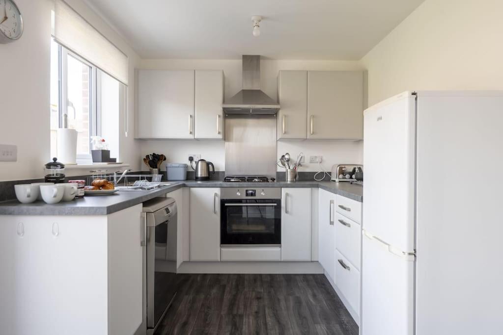 Cosy 3 Bed Near Beaches, Cardiff & Brecon Beacons Coity Kültér fotó