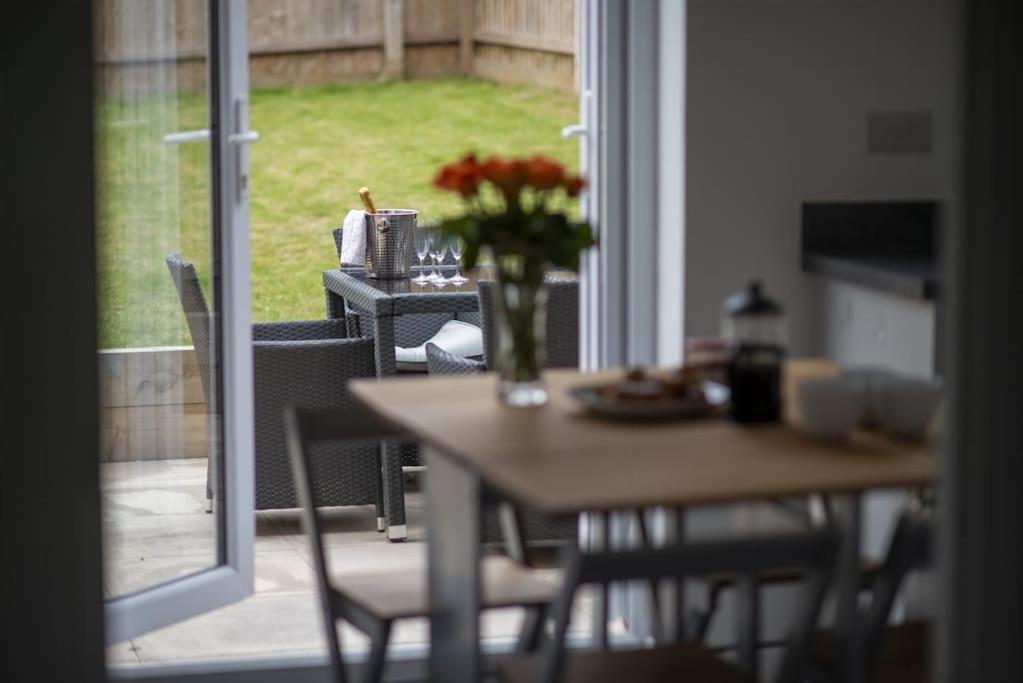 Cosy 3 Bed Near Beaches, Cardiff & Brecon Beacons Coity Kültér fotó
