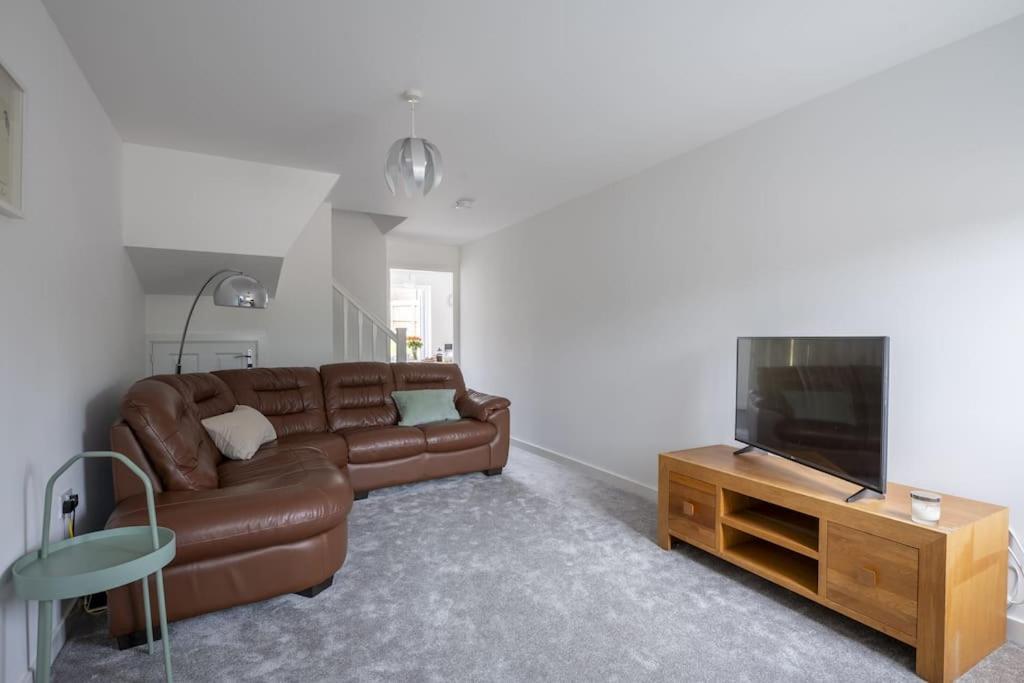 Cosy 3 Bed Near Beaches, Cardiff & Brecon Beacons Coity Kültér fotó