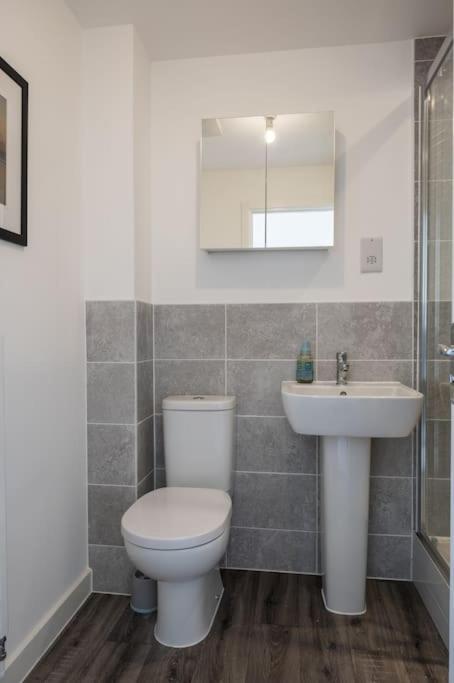 Cosy 3 Bed Near Beaches, Cardiff & Brecon Beacons Coity Kültér fotó