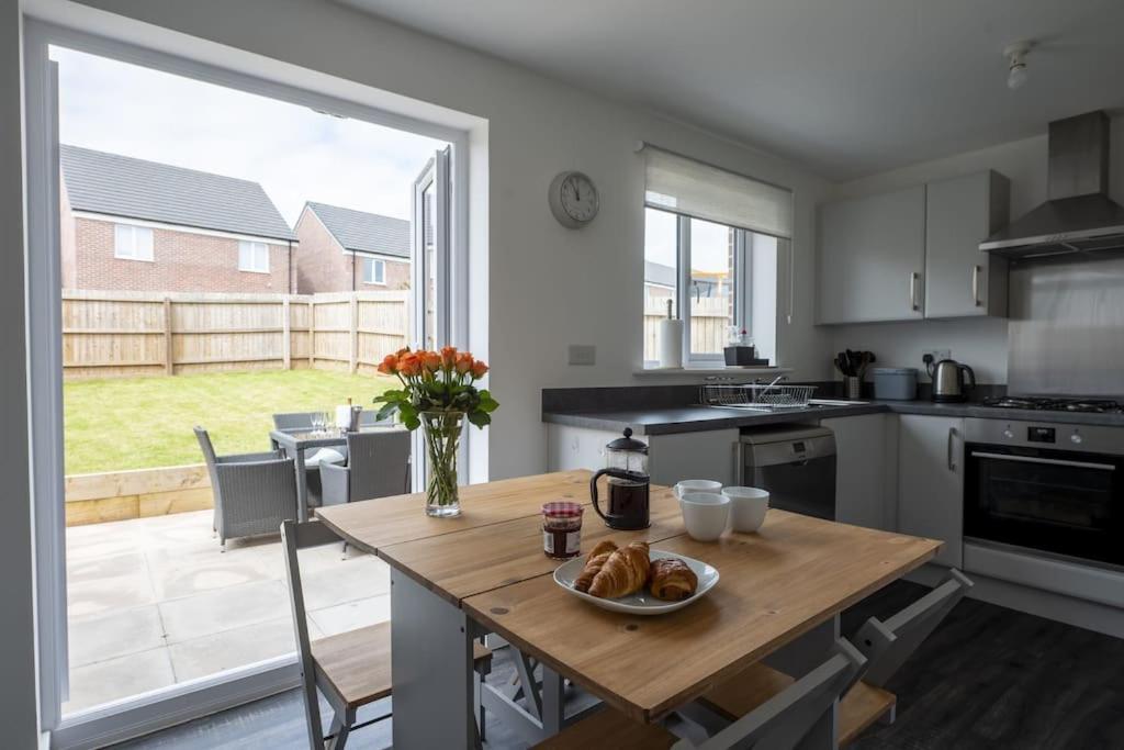Cosy 3 Bed Near Beaches, Cardiff & Brecon Beacons Coity Kültér fotó