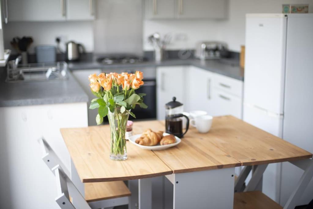 Cosy 3 Bed Near Beaches, Cardiff & Brecon Beacons Coity Kültér fotó