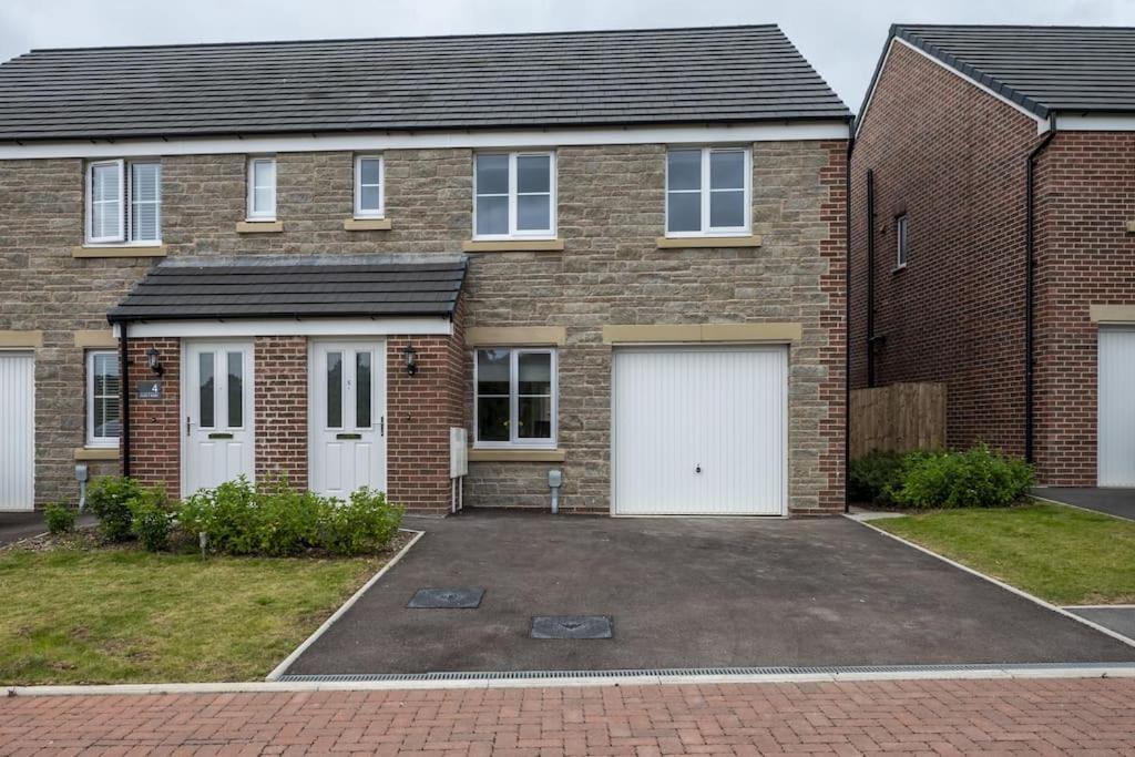 Cosy 3 Bed Near Beaches, Cardiff & Brecon Beacons Coity Kültér fotó
